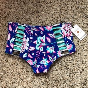 *NEW* Bikini bottoms